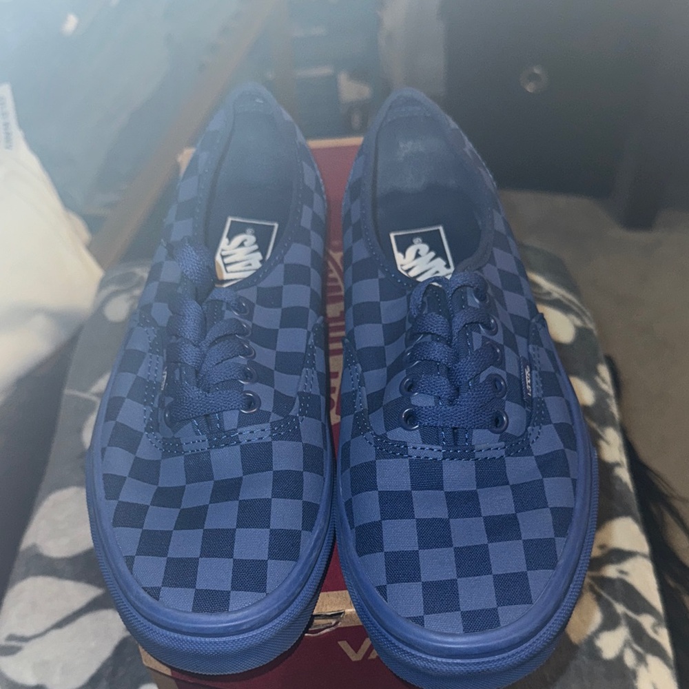 Vans Unisex Navy Checkered Sneakers